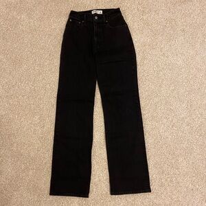 Abercrombie 90s Relaxed High Rise Curve Love Jean
